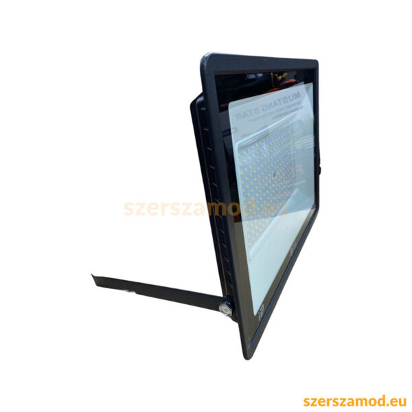 LED reflektor 200W 220V